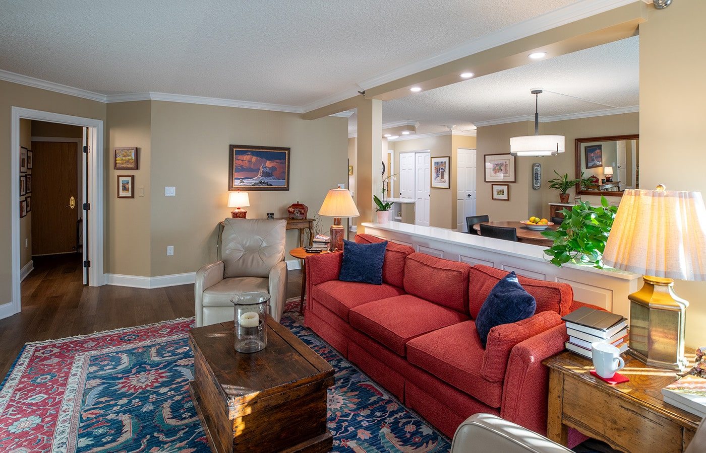Livingroom With Red Couch